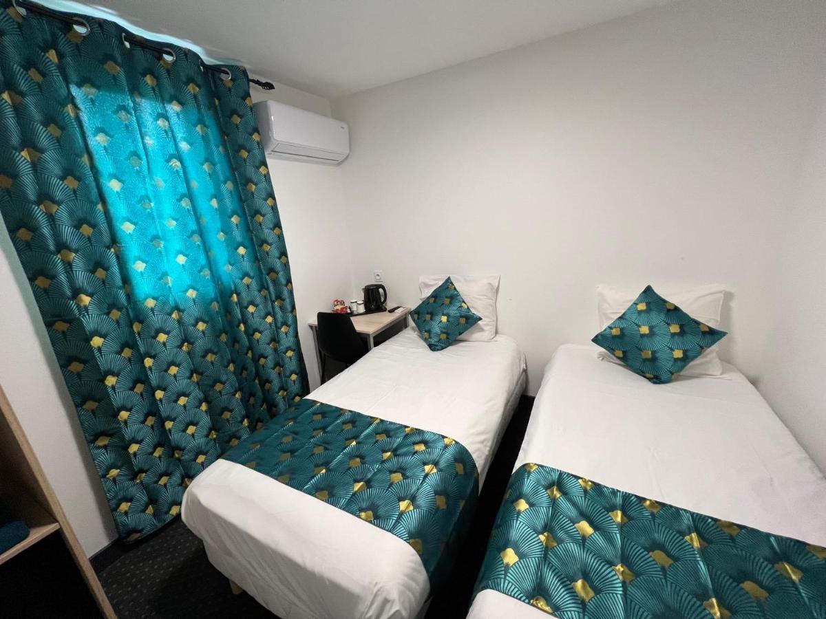 Hotel De La Paix Lyon Sud Живор Екстериор снимка
