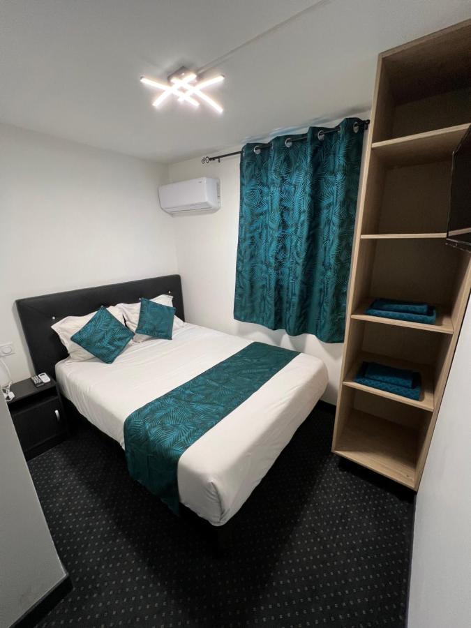 Hotel De La Paix Lyon Sud Живор Екстериор снимка